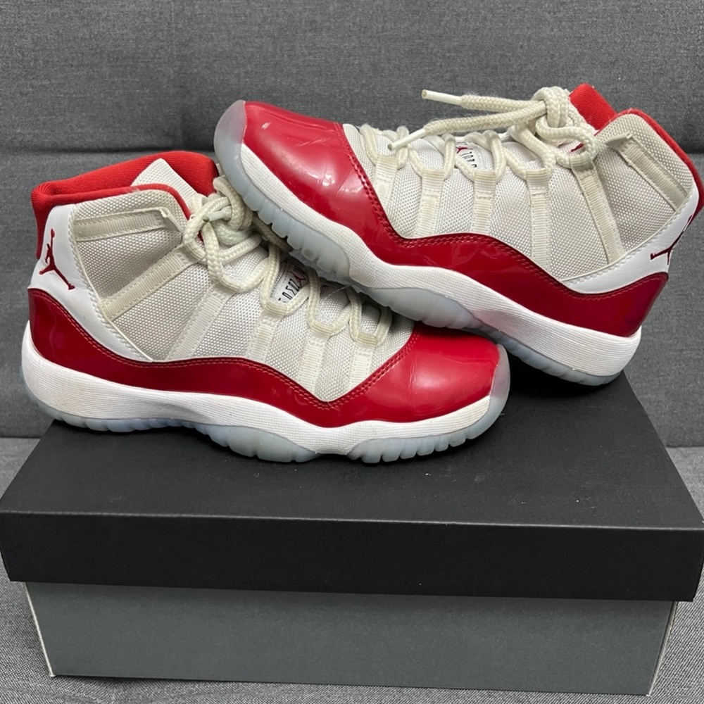 Nike Air Jordan 11 Retro Cherry Red